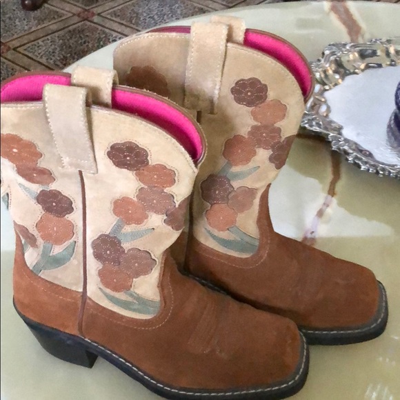 Ariat Shoes - Daughter wears Ropers or high dollar steel toes.